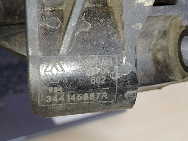 344145687R RENAULT Кронштейн крепления троса КПП купить в Киев