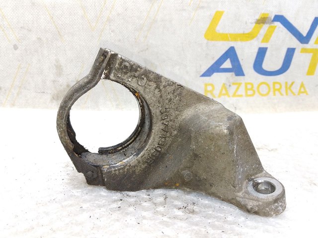 RENAULT 397743031R Опора подвесного подшипника передней полуоси в наличии Николаев