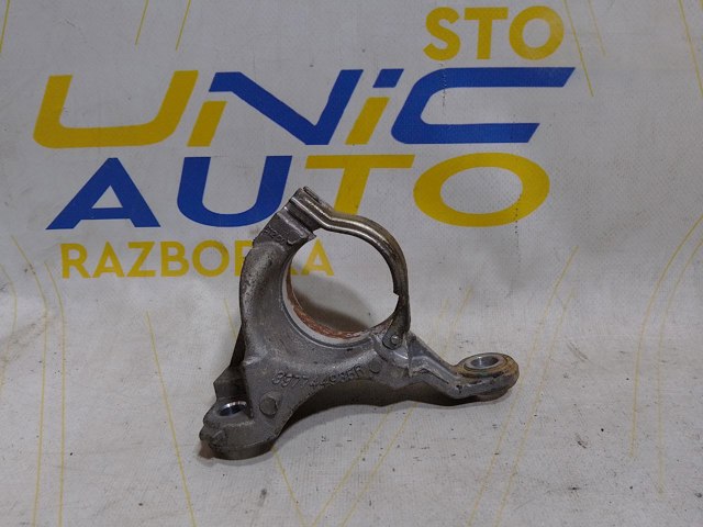 Опора подвесного подшипника передней полуоси 397744935R RENAULT