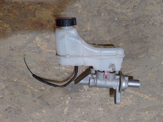 RENAULT 460913217R Бачок тормозной в наличии Кривой Рог