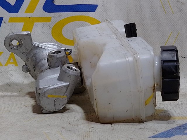 460915125R RENAULT Бачок тормозной купить в Днепр