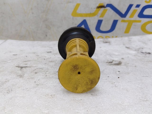 555220013R RENAULT Отбойник пружины задней купить в Кривой Рог