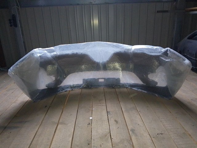 RENAULT 620105279Y Передний бампер в наличии Украина