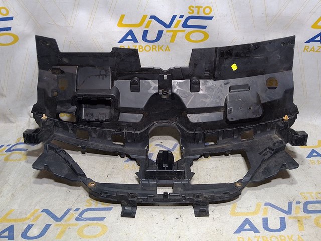 RENAULT 620367378R Кронштейн решетки радиатора в наличии Каменское