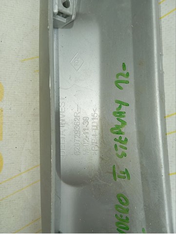 RENAULT 620729362R Накладка бампера переднего центральная в наличии Житомир
