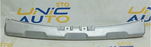 RENAULT 620729362R Накладка бампера переднего центральная в наличии Ужгород