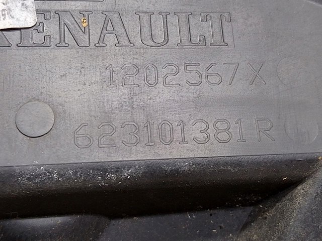 RENAULT 623101381R Решетка радиатора в наличии Львов