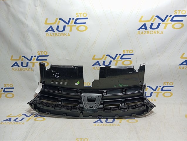 Облицовка радиатора 623107554R RENAULT