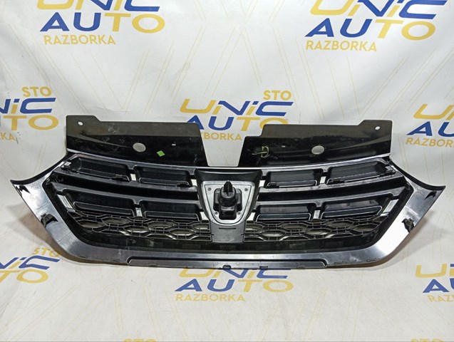 RENAULT 623107630R Решетка радиатора в наличии Ужгород