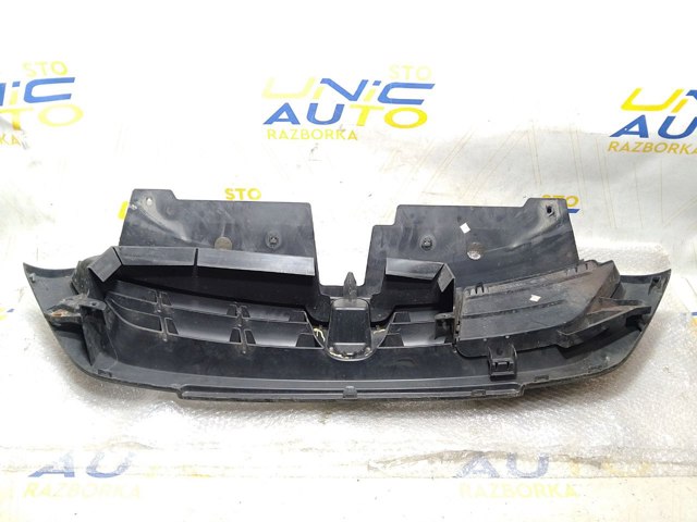 623108367R RENAULT Решетка радиатора купить в Черкассы