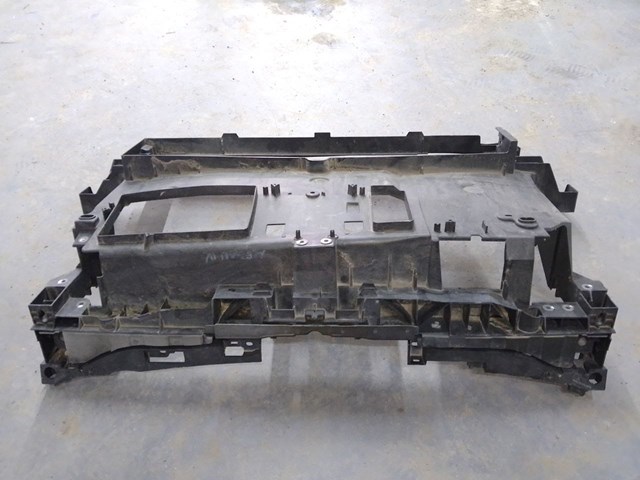 625007413R RENAULT Рамка радиатора купить в Кривой Рог