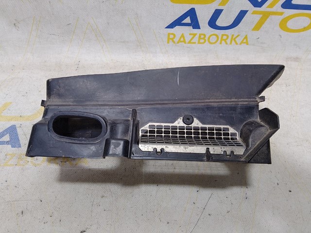 RENAULT 628113910R Воздуховод (дефлектор) радиатора левый в наличии Чернигов