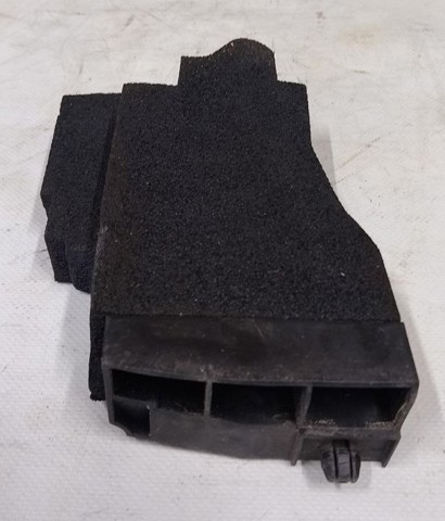 638205SK0B NISSAN Уплотнитель крыла купить в Черновцы