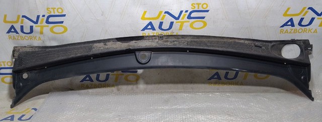 Водосток лобового стекла, жабо 668113292R RENAULT