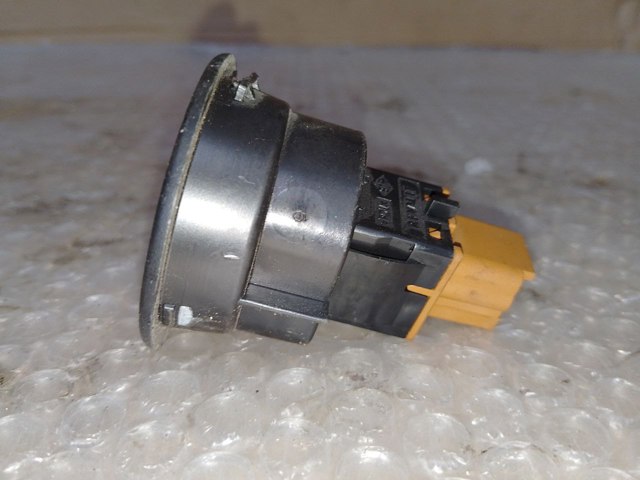 681996173R RENAULT Замок отключения (деактивации) подушки безопастности пассажира купить в Ровно