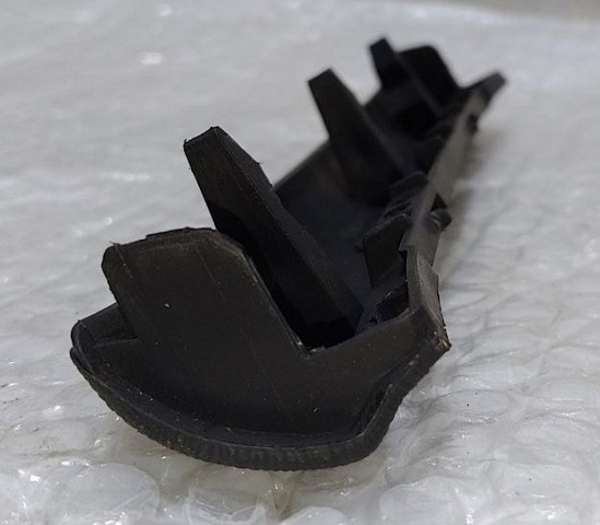 683105940R RENAULT купить в Одесса