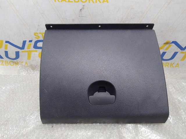 Крышка перчаточного ящика (бардачка) 685116430R RENAULT