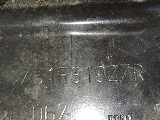 Кронштейн передней балки 751F31927R RENAULT