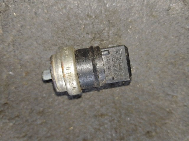 Датчик температуры жидкости 7700105087 RENAULT