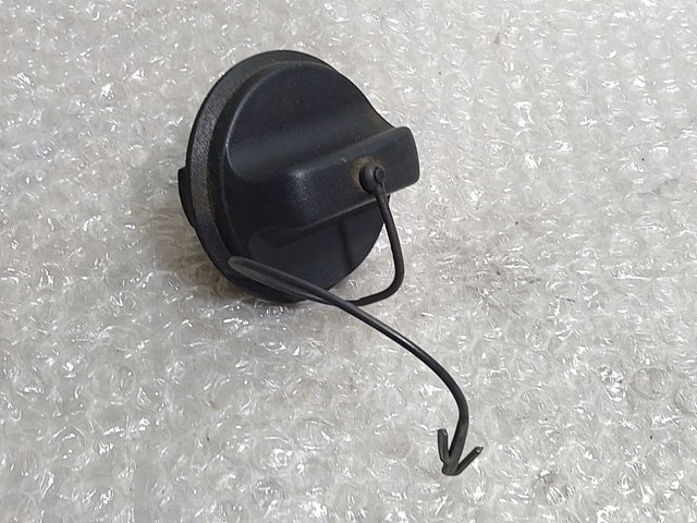 7700431898 RENAULT Крышка бензобака купить в Тернополь