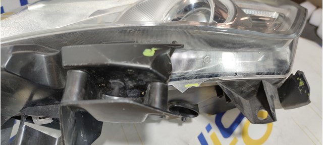 7701065913 RENAULT Левая фара купить в Ирпень