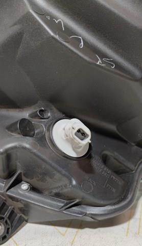 7701071595 RENAULT Правая фара купить в Тернополь