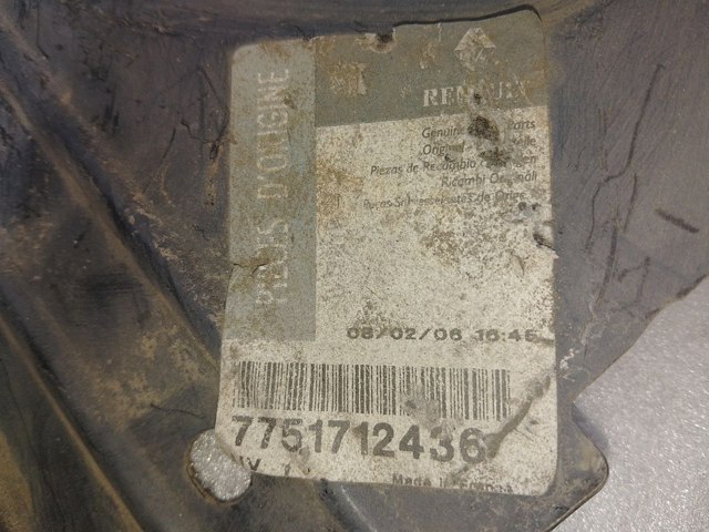 Рамка радиатора правая 7751712436 RENAULT