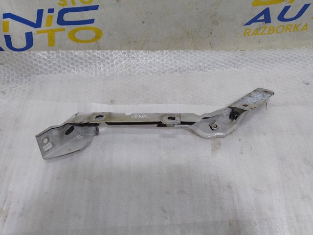 RENAULT 7782004557 Суппорт радиатора правый (монтажная панель крепления фар) в наличии Украина