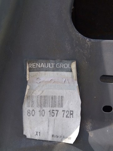 Передняя левая дверь 801015772R RENAULT