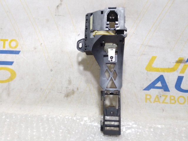 RENAULT 806068026R Держатель наружной ручки двери правых дверей в наличии Одесса