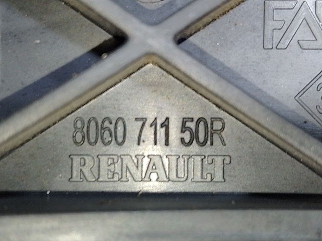 RENAULT 806071150R Держатель наружной ручки двери задней левой в наличии Чернигов