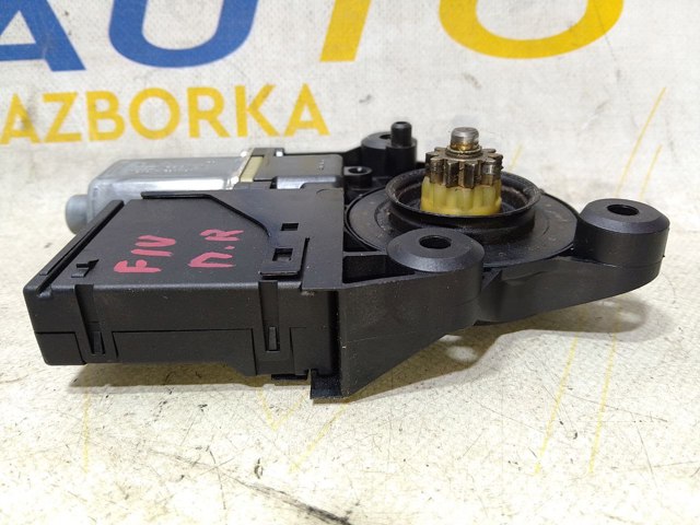 RENAULT 807301111R Мотор стеклоподъемника двери передней правой в наличии Полтава