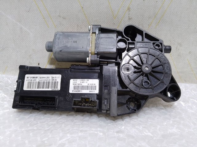 RENAULT 807310699R Мотор стеклоподъемника двери передней левой в наличии Ровно
