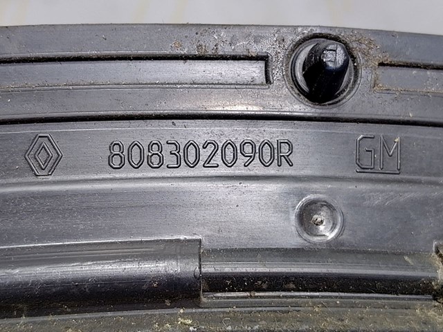Уплотнитель двери боковой (сдвижной) 808302090R RENAULT
