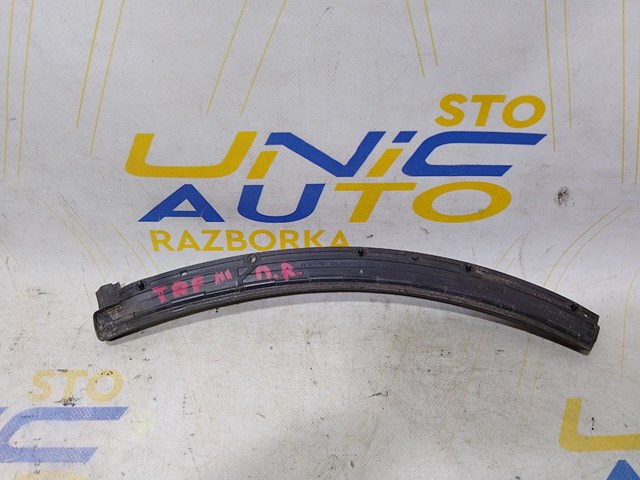 RENAULT 808302090R Уплотнитель двери боковой (сдвижной) в наличии Сумы