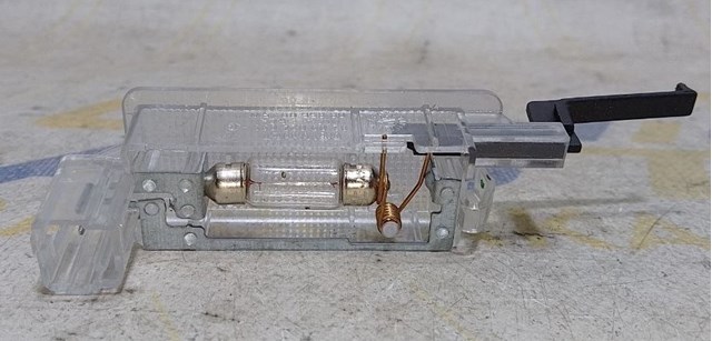 Плафон подсветки бардачка 8200024033 RENAULT