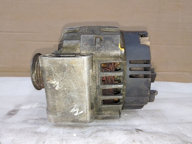RENAULT 8200030635 Генератор в наличии Украина
