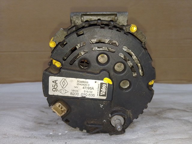 RENAULT 8200030635 Генератор в наличии Ирпень
