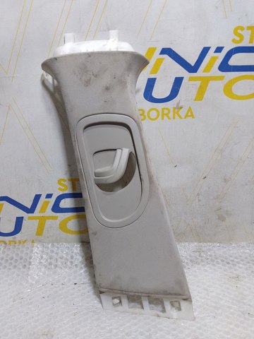 Обшивка стойки кузова внутренняя, средняя левая 8200034957 RENAULT