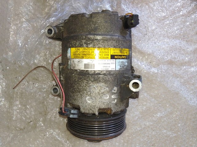 Компрессор климатической установки 8200067915 RENAULT