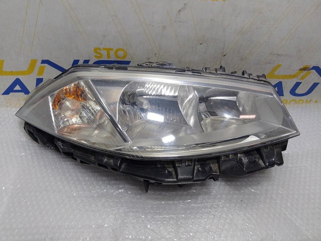 Правая блок фара 8200073221 RENAULT
