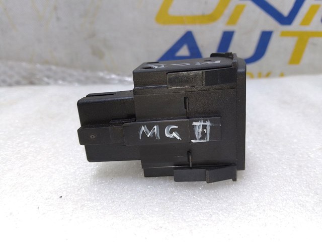 RENAULT 8200095495 Кнопка (регулятор) корректора фар в наличии Черновцы