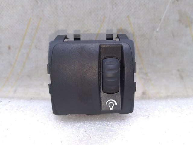 RENAULT 8200095495 Кнопка (регулятор) корректора фар в наличии Полтава