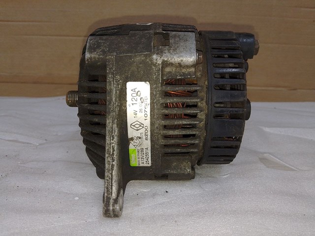 RENAULT 8200107686 Генератор в наличии Ирпень