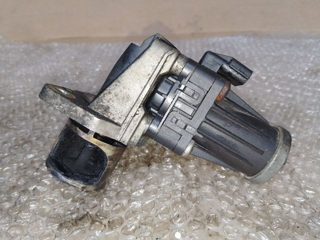 Клапан EGR системы рециркуляции отработавших газов 8200129863 RENAULT