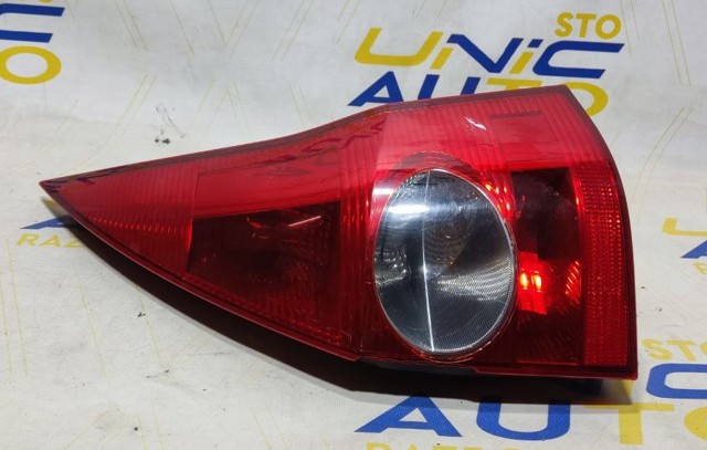 Фонари задние 8200142683 RENAULT
