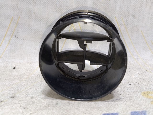 Решетка воздуховода 8200212480 RENAULT