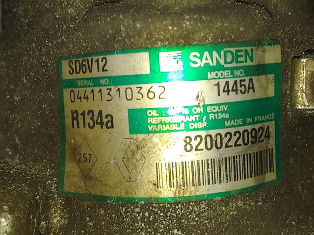 Компрессор хладагента 8200220924 RENAULT