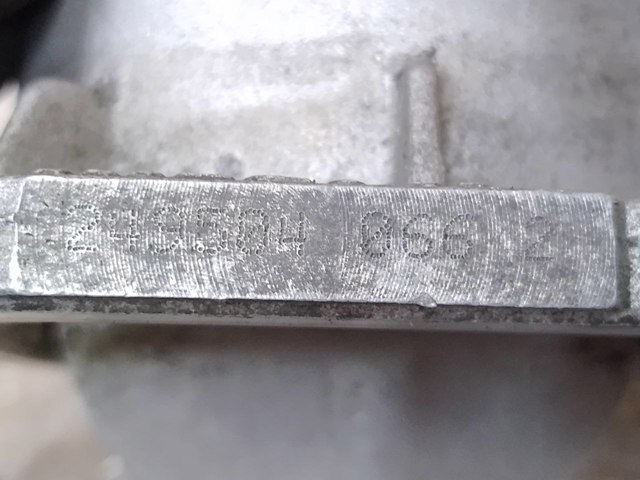 Дроссельная заслонка в сборе 8200258240 RENAULT