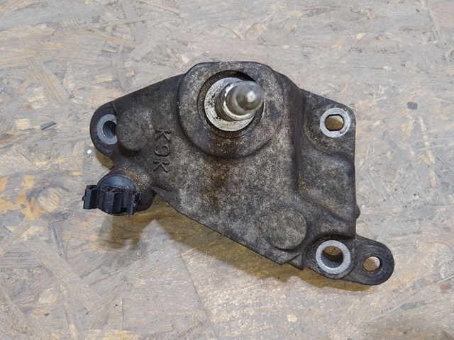 8200277203 RENAULT Кронштейн подушки (опоры) двигателя левой купить в Николаев